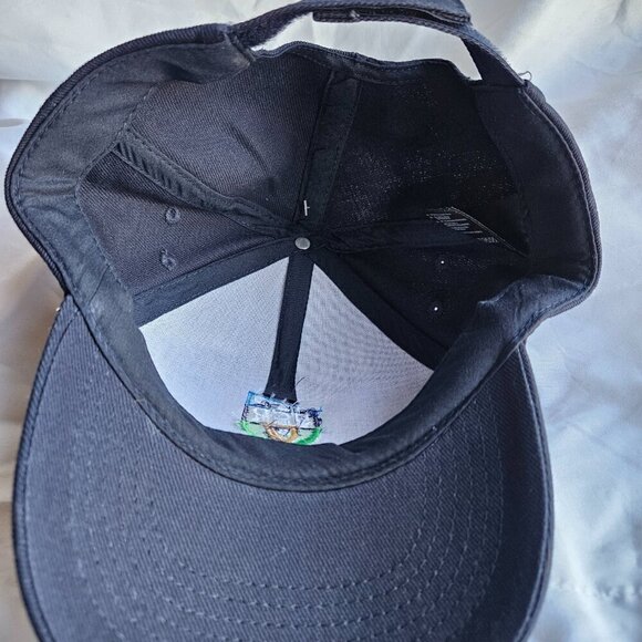UCD Baseball Cap with a full coloured UCD crest centred on the front. NWT Navy - Picture 4 of 5